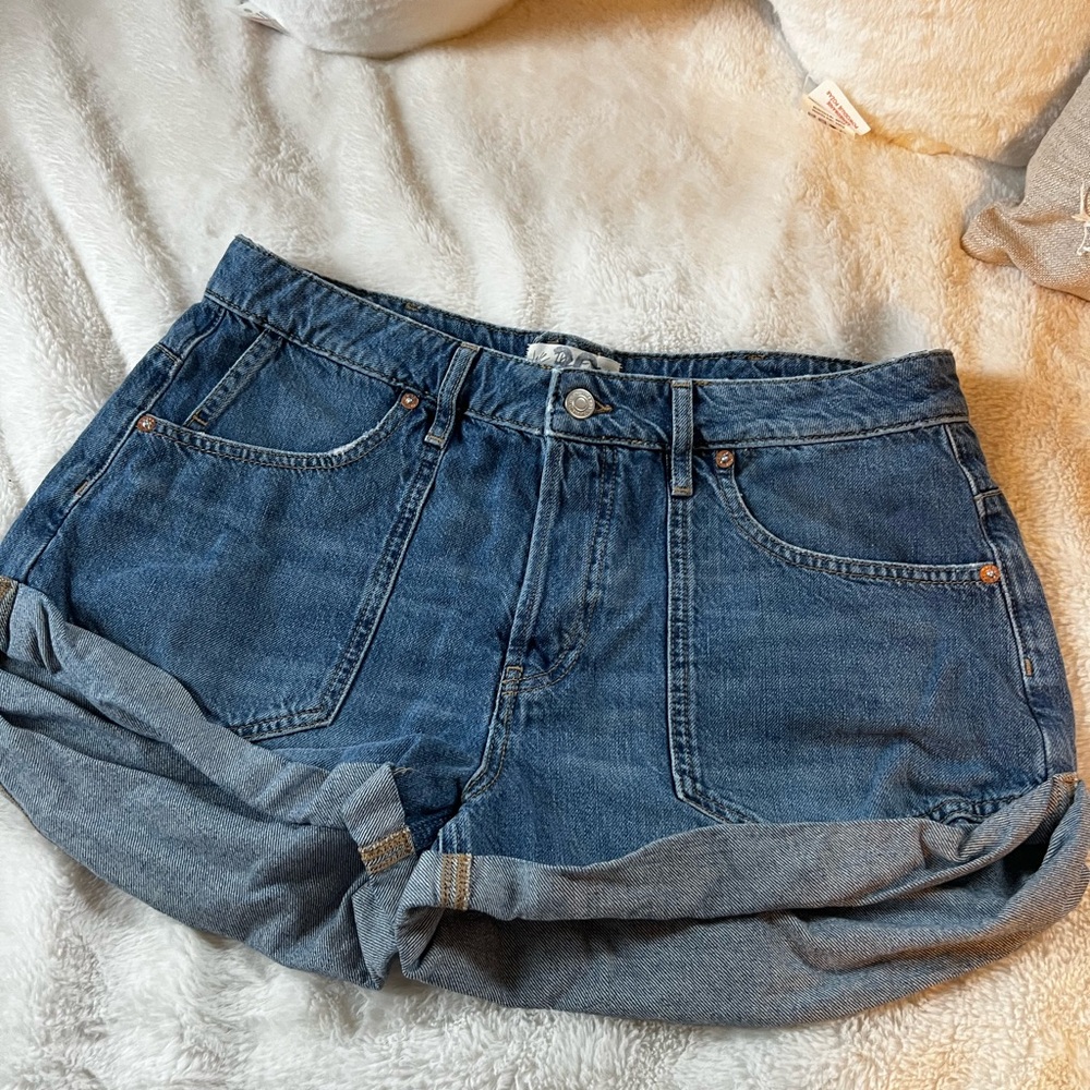 We The Free Blue Jean Shorts Distressed Cut-Off Style